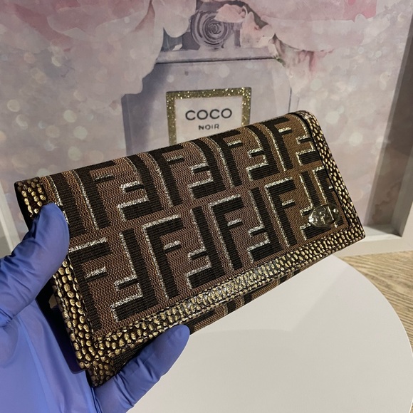 Fendi Zucca Brown with Gold Monogram bifold wallet. - Picture 2 of 14